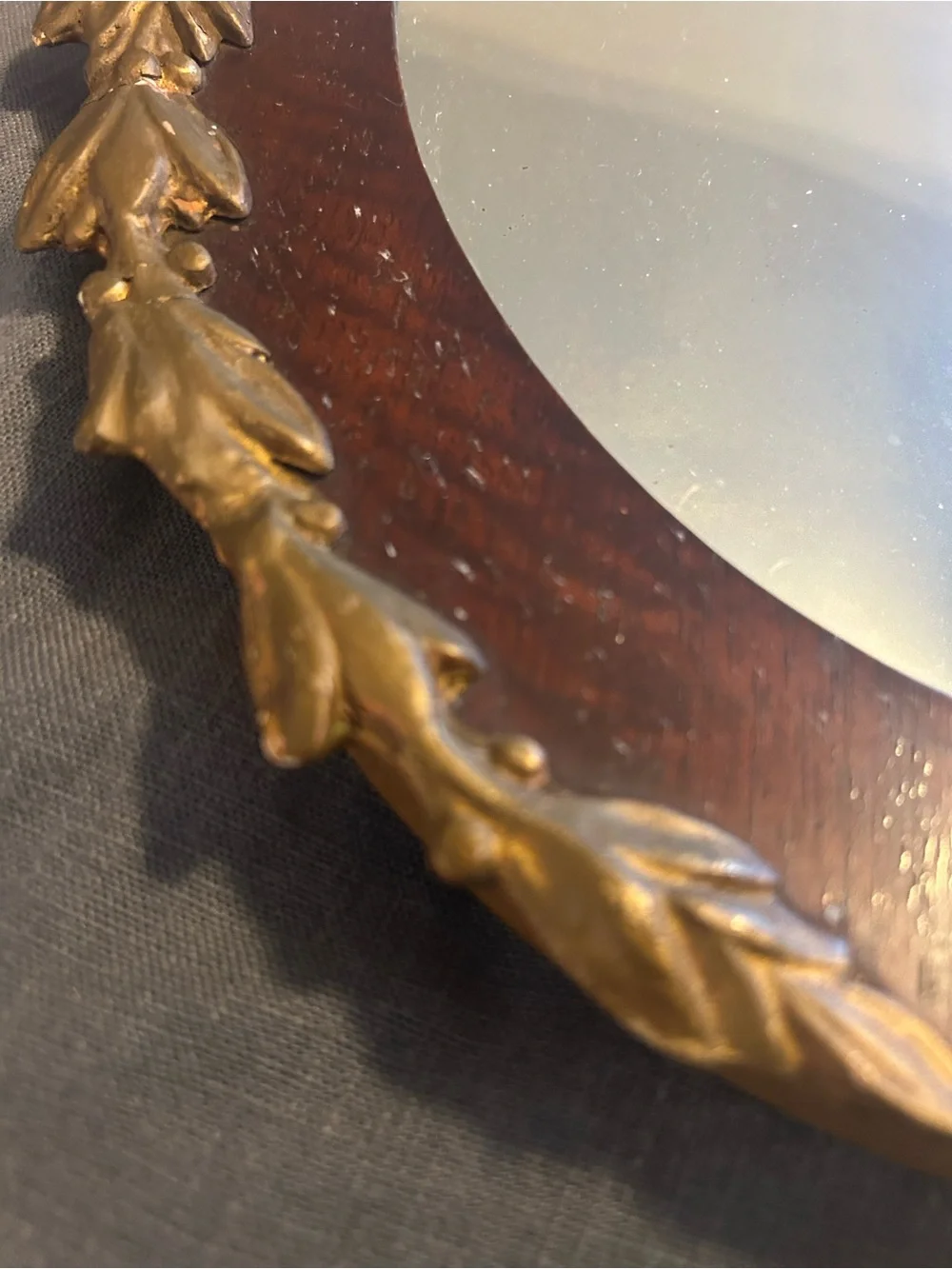 N/A small oval